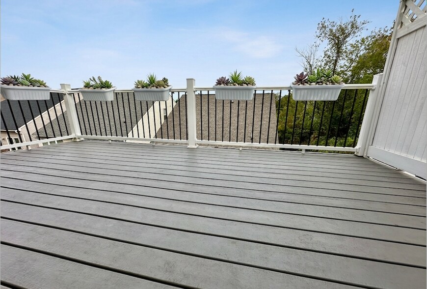 Building Photo - 2750 St. Regis Way