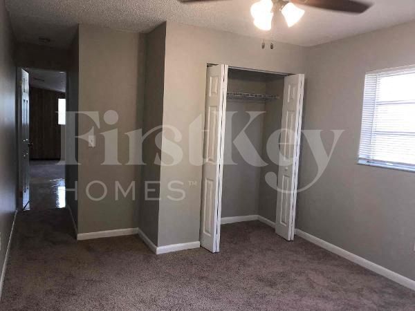 Building Photo - 1211 N 74th Way