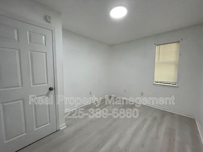 Building Photo - 1511 Cristy Dr