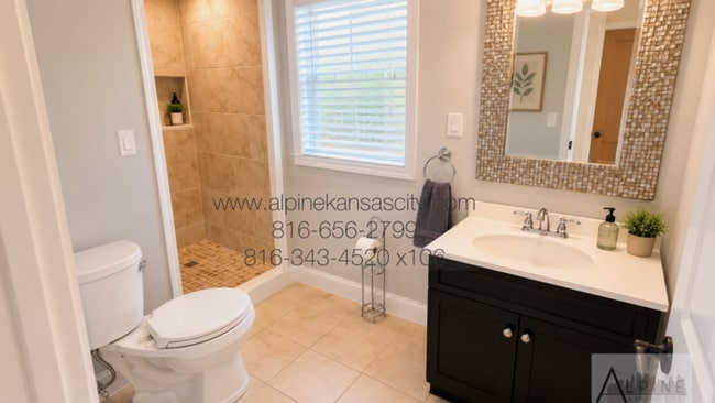 Building Photo - Beautiful Home Near Brookside