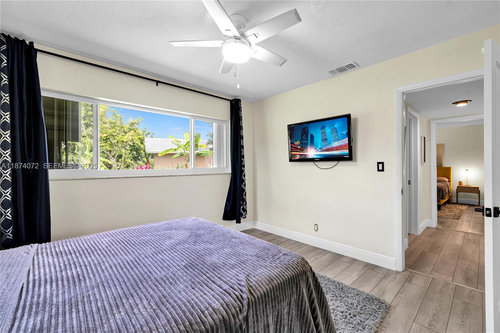 Building Photo - 5706 Guava Dr