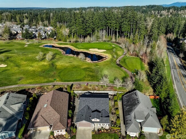 Building Photo - Spacious 2Br in Trilogy at Redmond Ridge 55+ Community