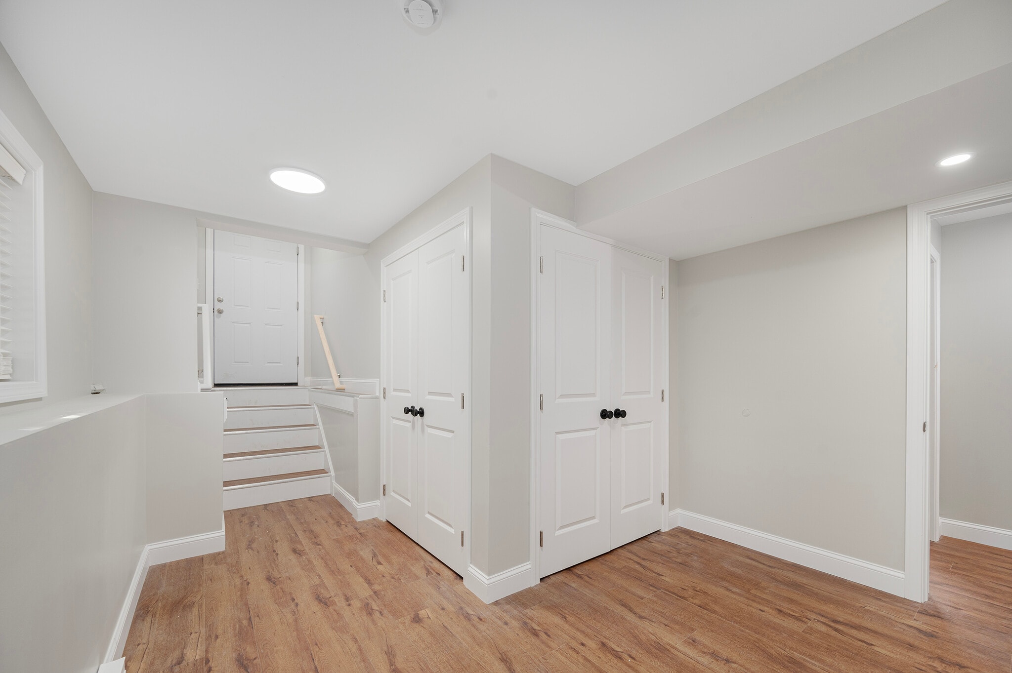 Building Photo - 28 Grosvenor Ave