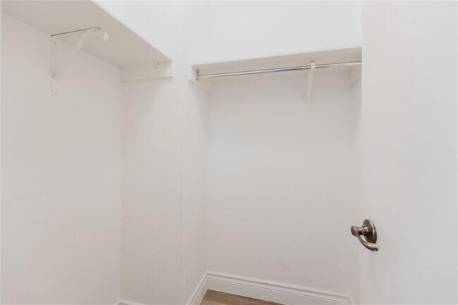 Building Photo - 8011 Running Water Dr