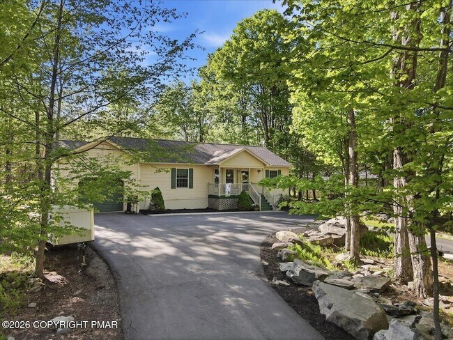 Building Photo - 12 Rockway Ct