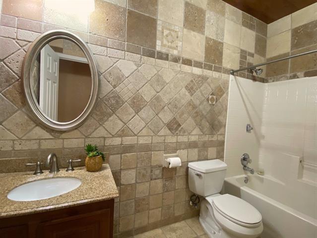 Building Photo - 9720 Indian Canyon Dr