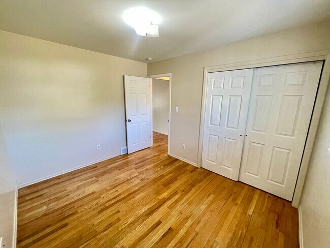 Building Photo - Charming 3 Bed, 2 Bath Home Near CSU & Old Town Fort Collins!
