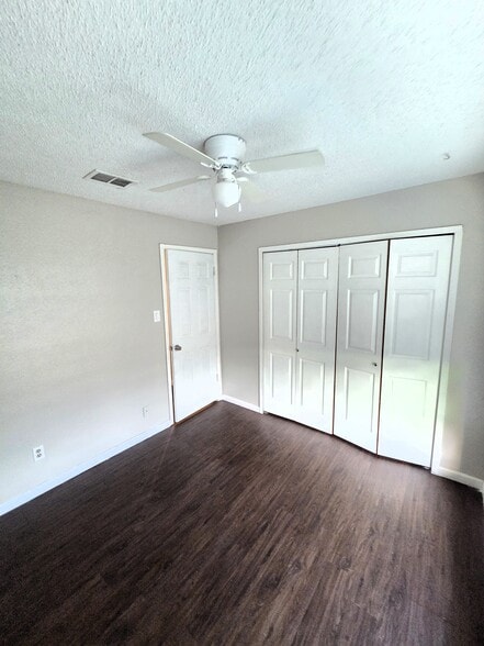 Building Photo - 11515 Meadow Pines Ct