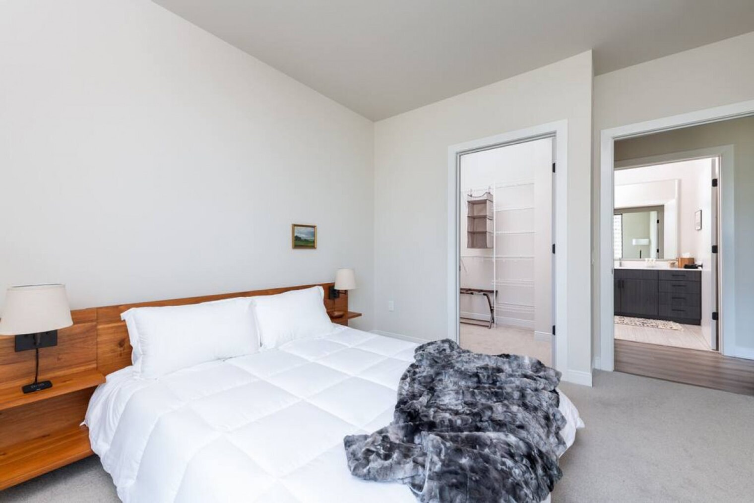 Building Photo - 1632 N Franklin Pl