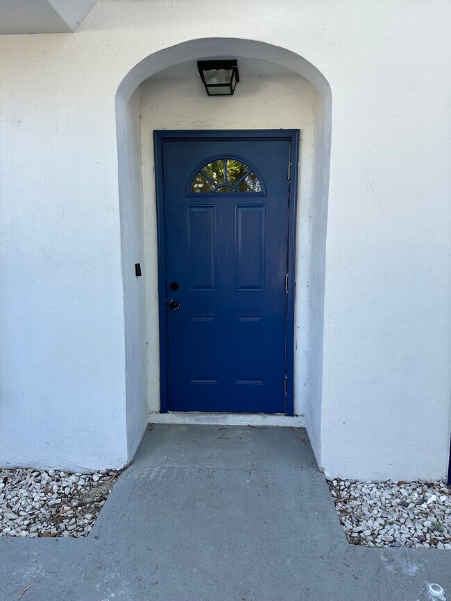 Primary Photo - 3916 SW 67th Way