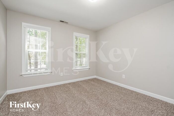 Building Photo - 181 Fireweed Pl
