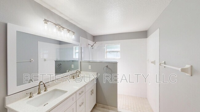 Building Photo - 138 Pine Grove Dr