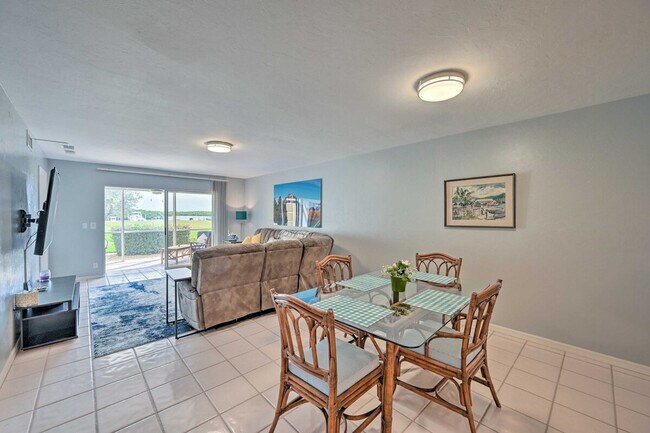 Building Photo - 320 Horse Creek Dr