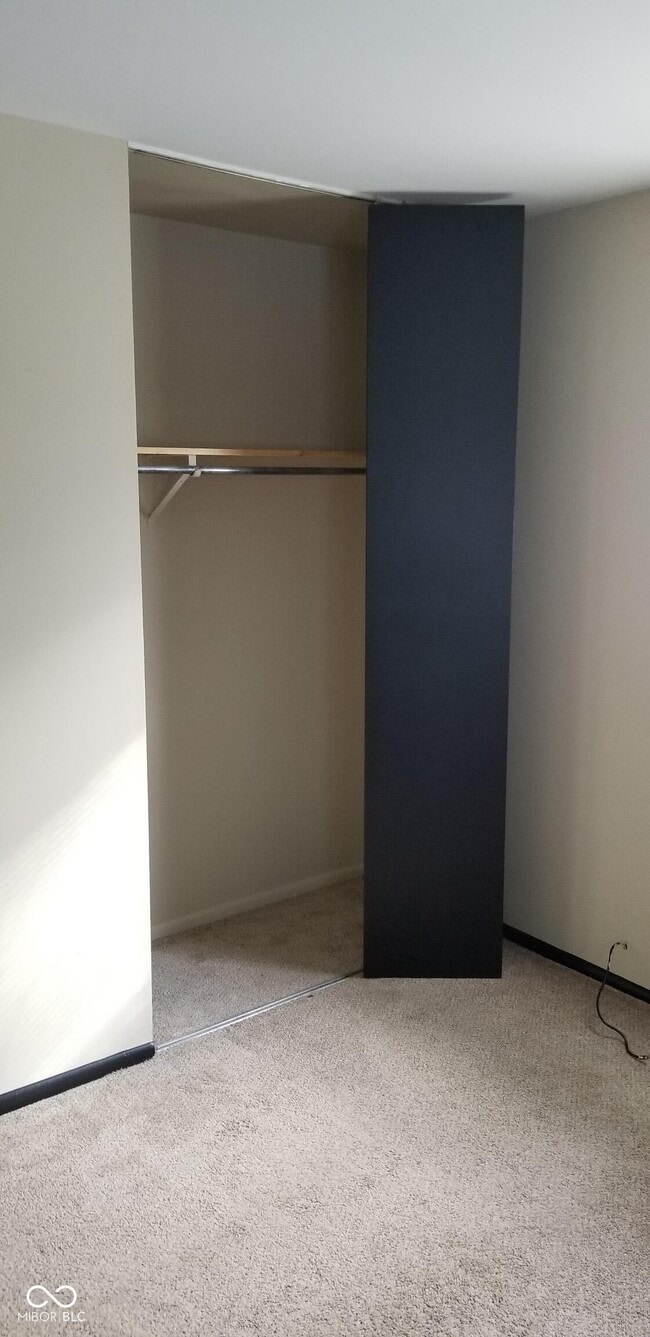 Building Photo - 8803 Balboa Ct