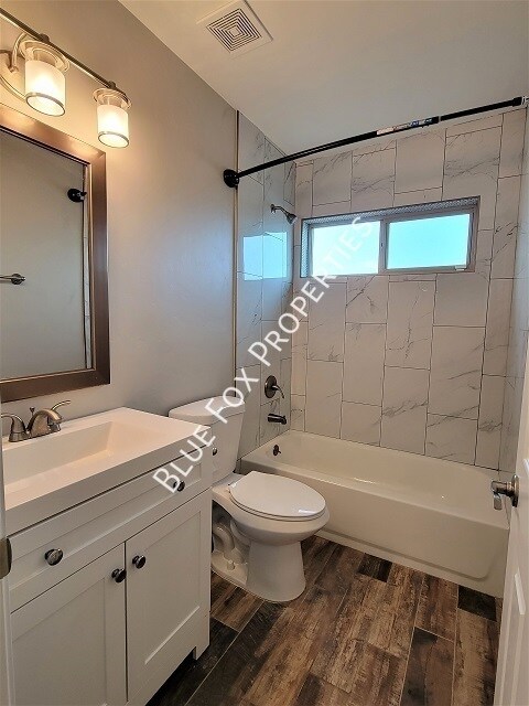 Building Photo - 1933 S Palma Pl