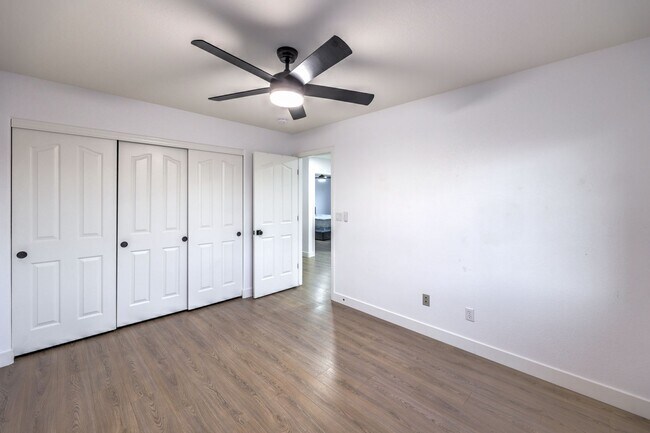 Building Photo - Beautiful 4BR / 3BA Corner-Lot Home with Designer Finishes