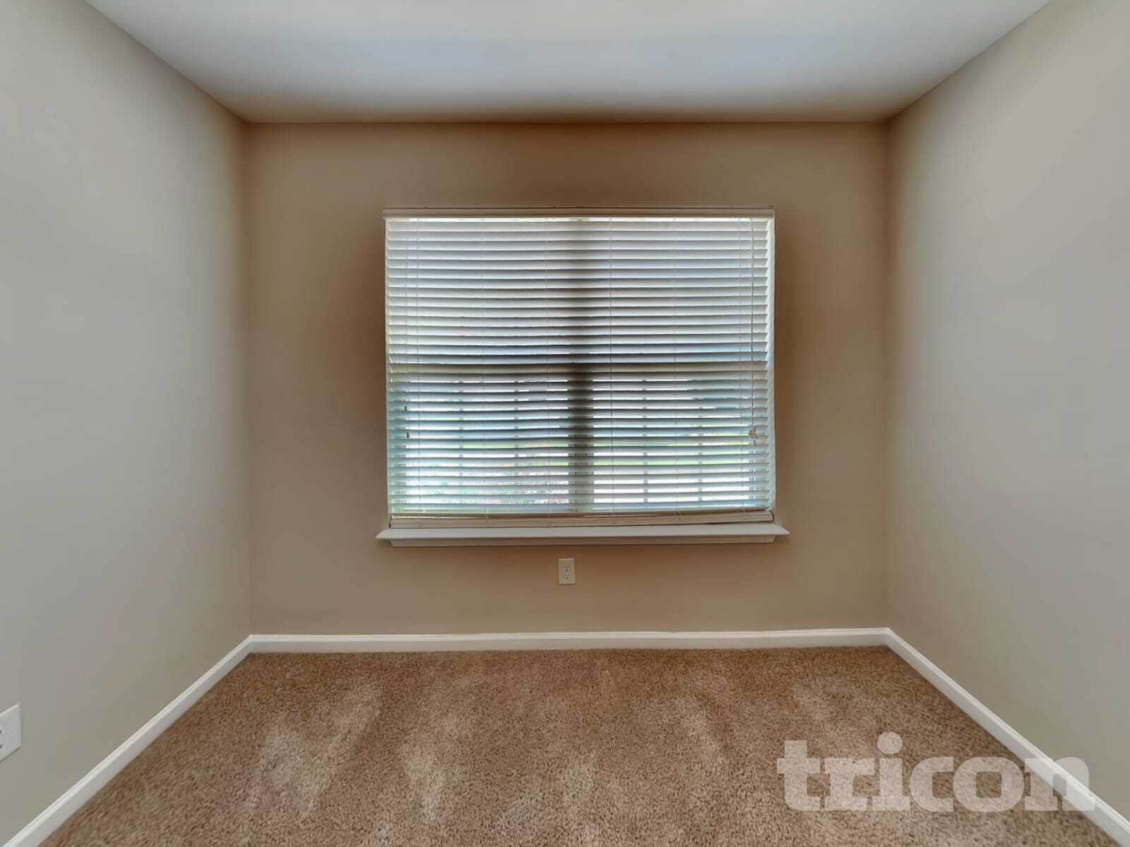 Building Photo - 102 Ellis Mill St