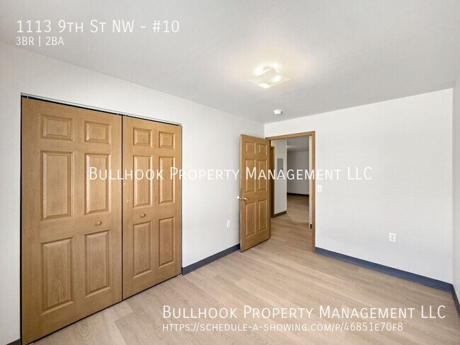 Building Photo - 1113 9th St NW