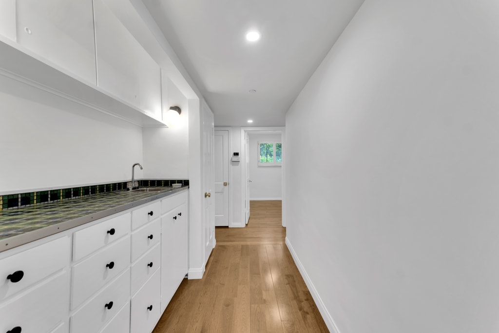 Building Photo - 4722 Forman Ave