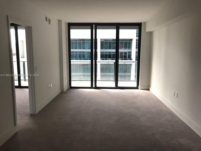 Building Photo - 121 NE 34th St