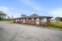 Building Photo - 369 Greenbay Ave