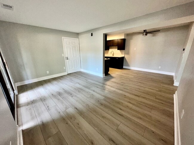 Building Photo - Cherryvale Apartments