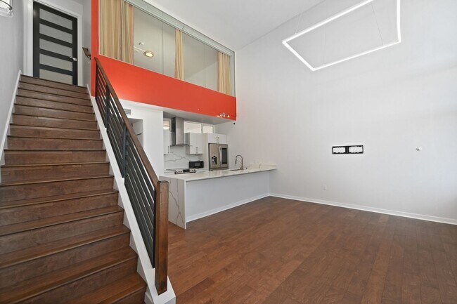 Building Photo - 2717 Western Ave