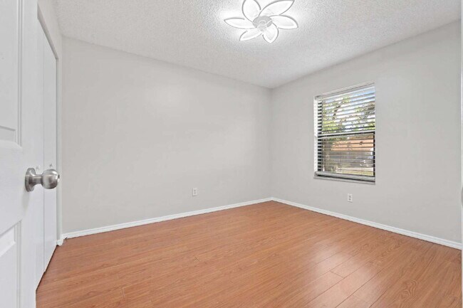 Building Photo - Comfort, Space & Convenience on a Peaceful Corner Lot in the Shores