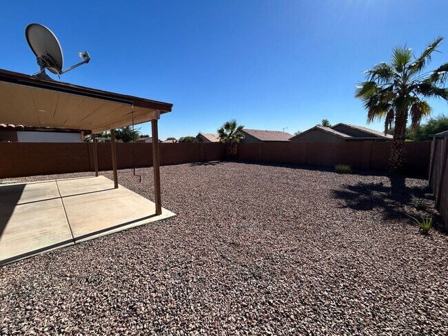 Building Photo - 15011 W Redfield Rd