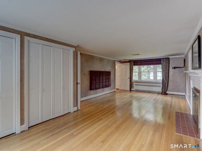 Building Photo - 501 Highland St