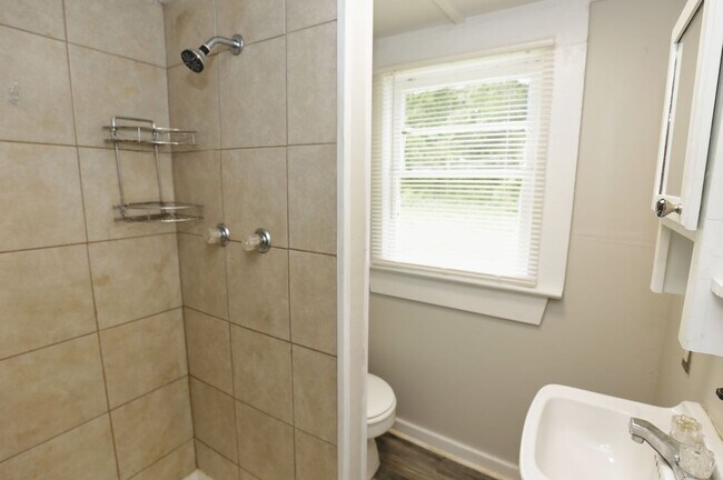 Building Photo - Cozy 1 Bedroom and 1 Bath house near JSU!