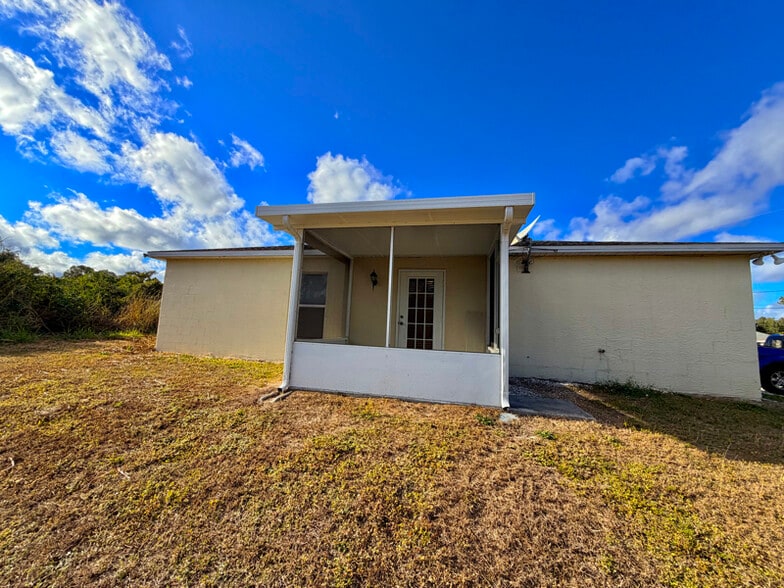 Building Photo - 5105 26th St SW