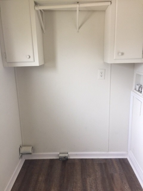 Building Photo - 126 Carlton Dr