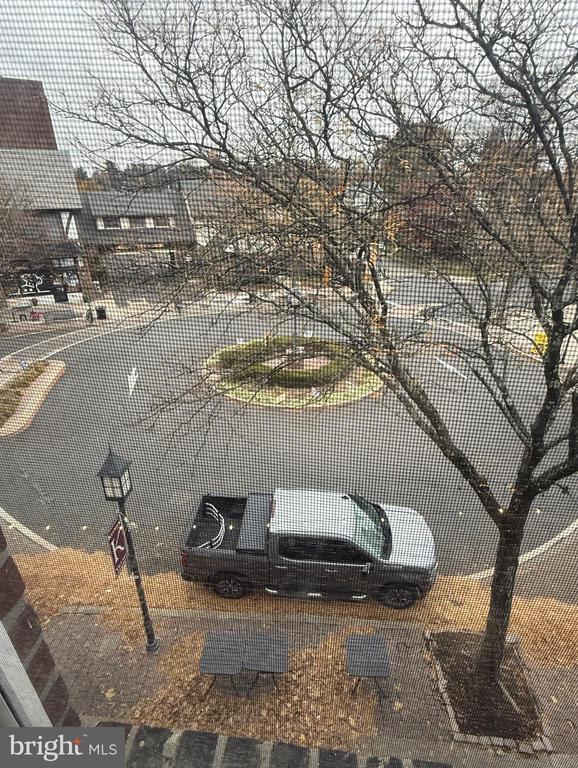 Building Photo - 274 N Keswick Ave