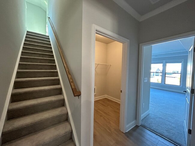 Building Photo - 505 Colebrook Wy