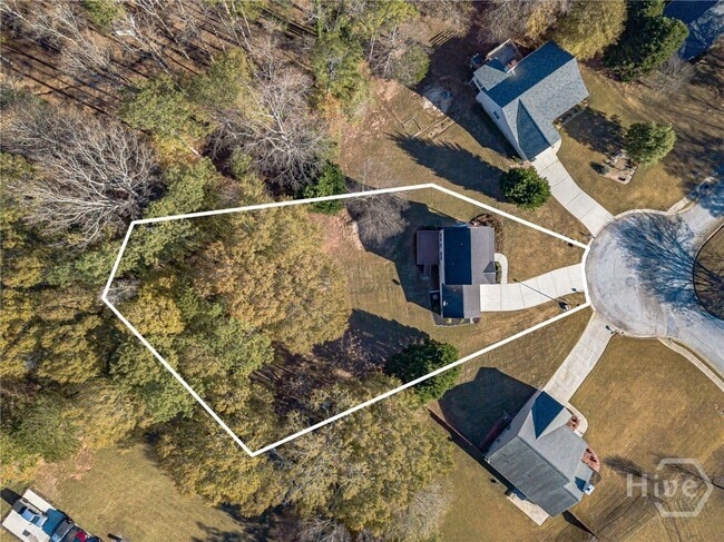 Building Photo - 670 Woodland Ridge Dr