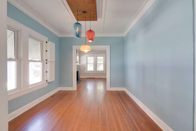 Building Photo - Three-Bed Home w/ Fenced in BackYard in the Heart of Durham