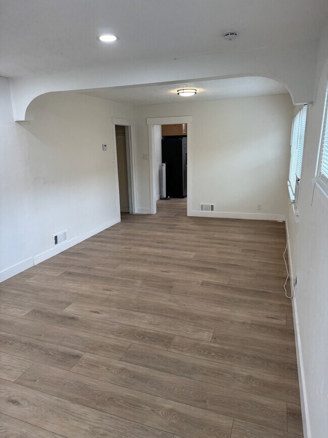 Building Photo - 1216 S 1100 E