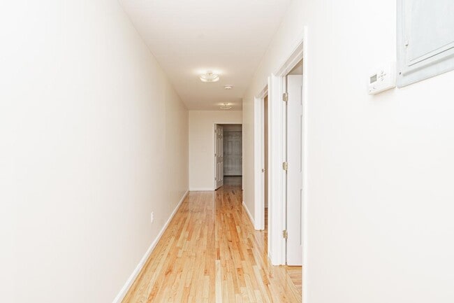 Building Photo - 1337 Park Pl
