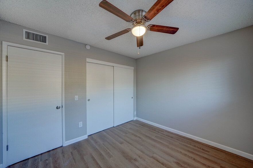 Building Photo - 5301 W Campbell Ave