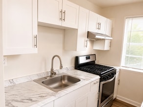 Building Photo - 2026 Move-In Special – $500 LEASE SIGNING BONUS!! Updated 1-Bedroom Condo in Southeast DC – Utili...