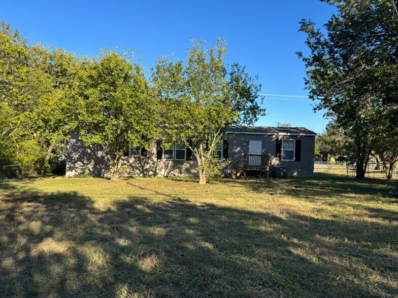 Building Photo - 1702 Dakota Trce