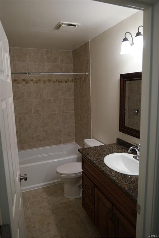 Building Photo - 61 Ashbrook