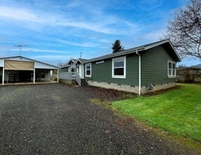 Building Photo - 3 Bedroom 2 Bath Home in Winston