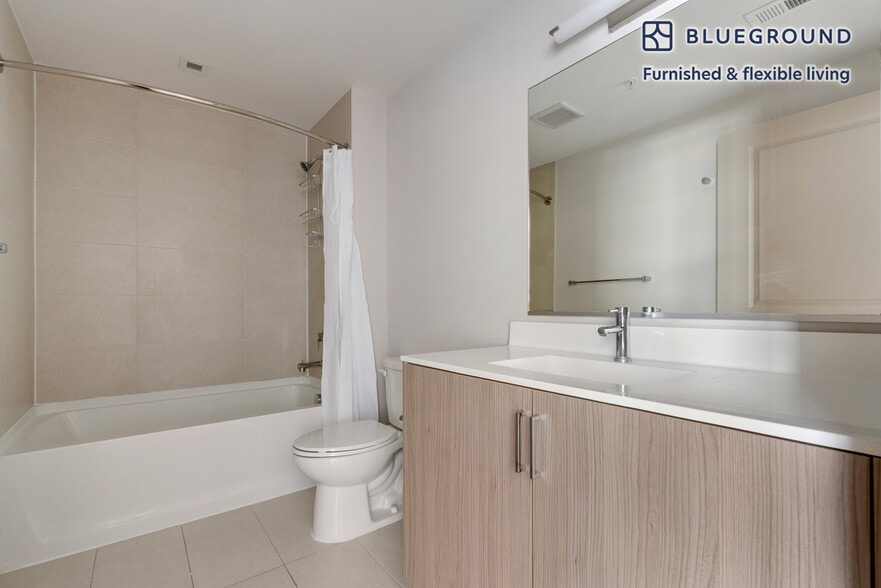 Building Photo - 505 18th St S