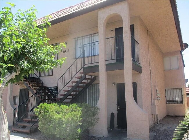 Primary Photo - GREAT CENTRALLY LOCATED CONDO READY FOR YO...