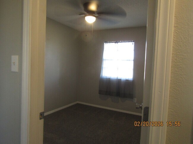 Building Photo - Great Home located close to Eisenhower Schools