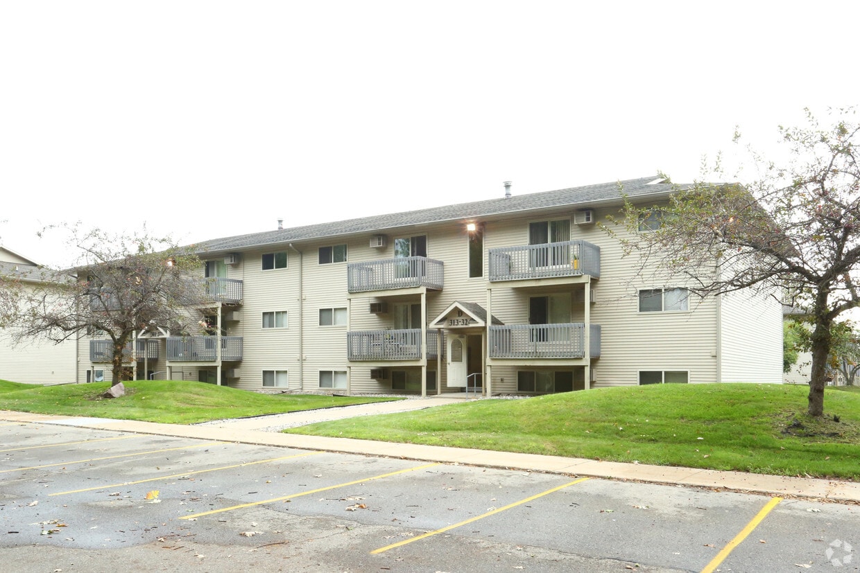 Westbay Club Apartments Lansing Mi Apartment Finder