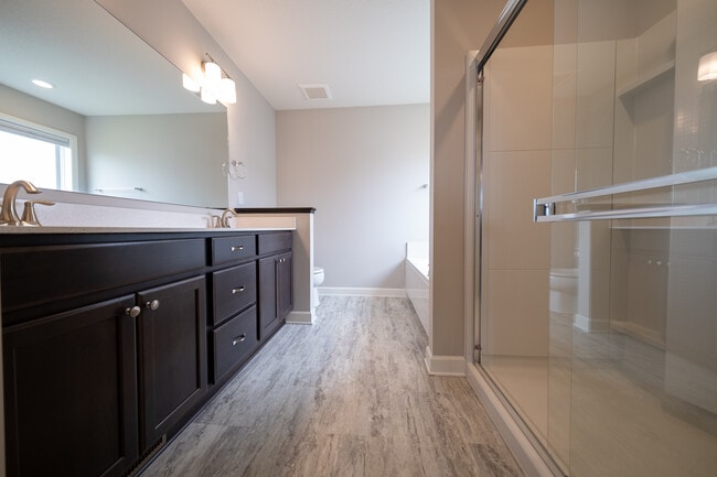 Building Photo - 18196 Goldfinch Wy