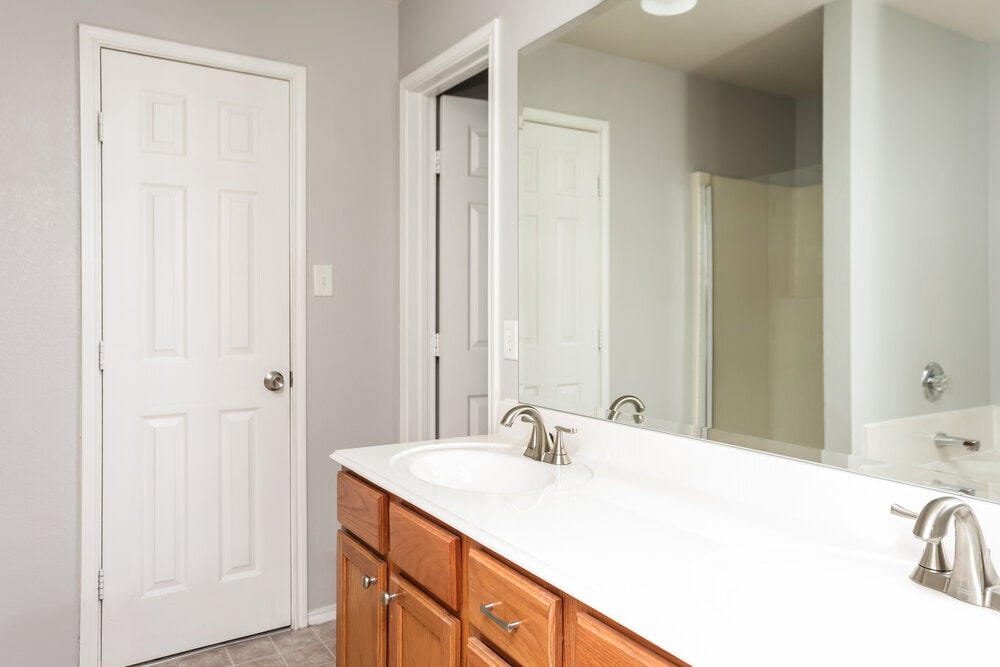 Building Photo - 433 Heritage Dr